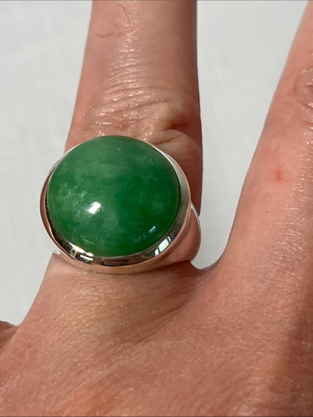 925 Sterling Silver Green Gemstone Dome Ring - bold
Size 7.5